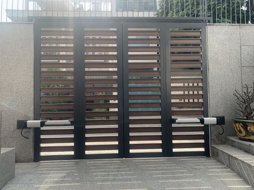 ​Cổng sắt 4 cánh tự động cánh tay đòn BENINCA -motorcong24h.com
